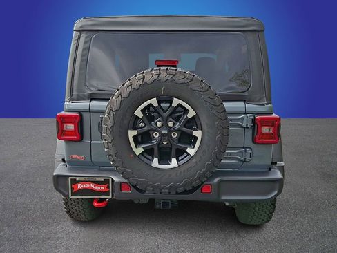 Used 2026 Jeep Wrangler Rubicon AWD/4WD image 5