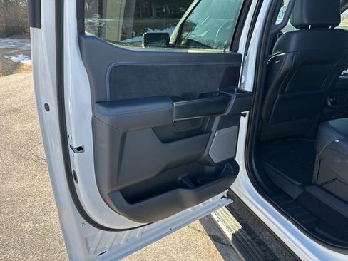 New 2025 Ford F150 Platinum w/ FX4 Off-Road Package image 17