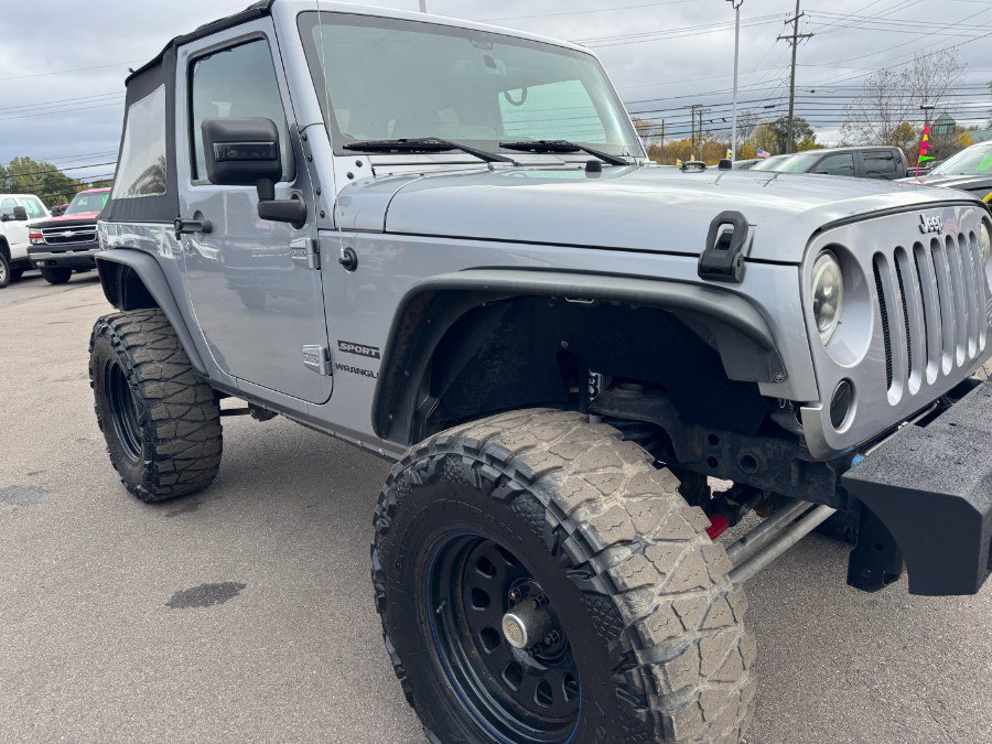 Used 2015 Jeep Wrangler Sport w/ Quick Order Package 23S AWD/4WD image 12