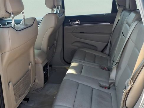 Used 2014 Jeep Grand Cherokee Overland w/ Advanced Technology Group image 8