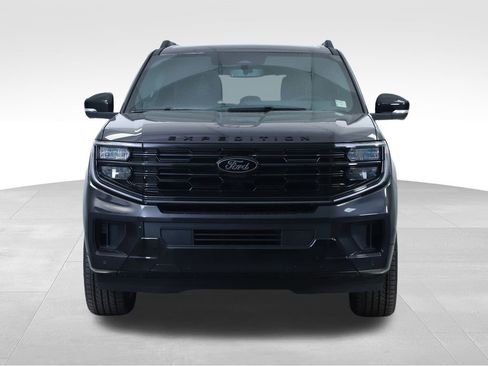 New 2025 Ford Expedition Platinum w/ Stealth Appearance Package image 10