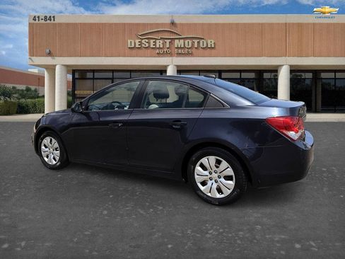 Used 2015 Chevrolet Cruze LS FWD image 6