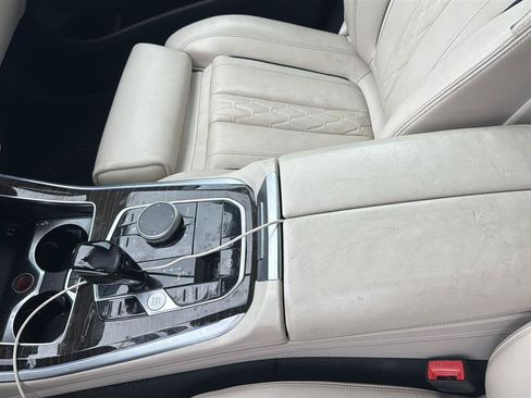 Used 2019 BMW X5 xDrive40i w/ Executive Package AWD/4WD image 15