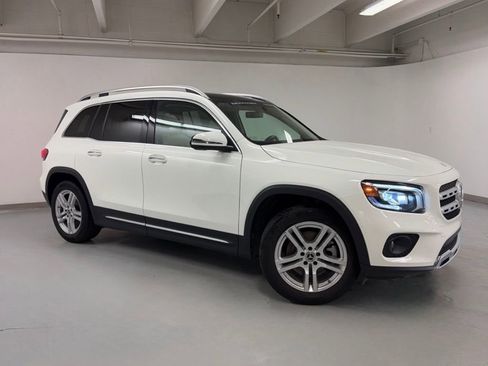 Certified 2022 Mercedes-Benz GLB 250 4MATIC image 9