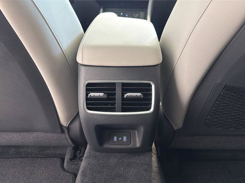 Used 2025 Hyundai Sonata Limited FWD image 30