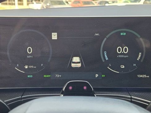 Certified 2025 Hyundai Santa Fe Calligraphy image 15