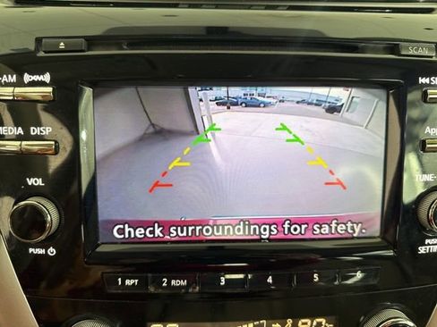 Used 2015 Nissan Murano S image 25