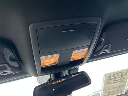 Used 2019 Dodge Challenger SXT image 24