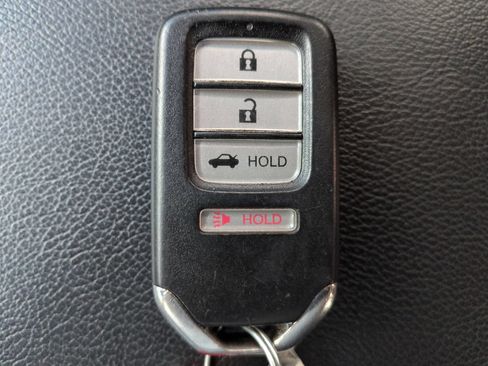 Used 2018 Honda Accord Sport image 29