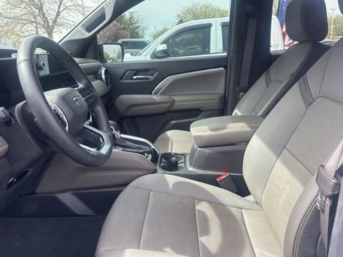 Used 2025 Chevrolet Colorado ZR2 w/ Technology Package image 4