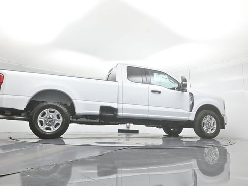 New 2026 Ford F350 XLT image 44