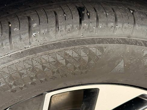 Used 2025 Kia Sportage EX image 42