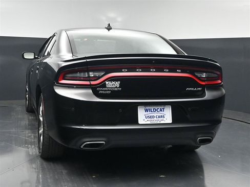 Used 2016 Dodge Charger SXT w/ AWD Plus Group image 7