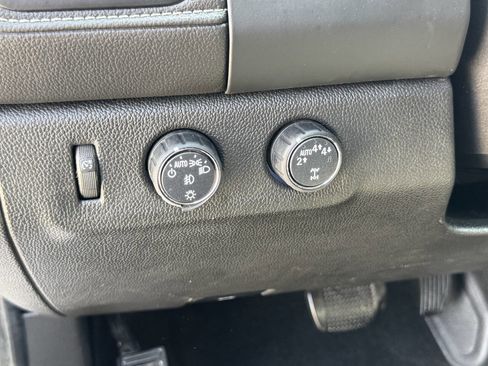 Used 2018 GMC Canyon Denali AWD/4WD image 19