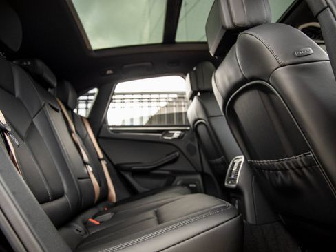 New 2026 Porsche Macan AWD/4WD image 40