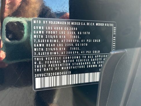 Used 2025 Volkswagen Taos SE image 34