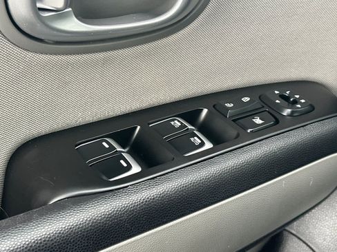 Used 2019 Kia Soul + image 13