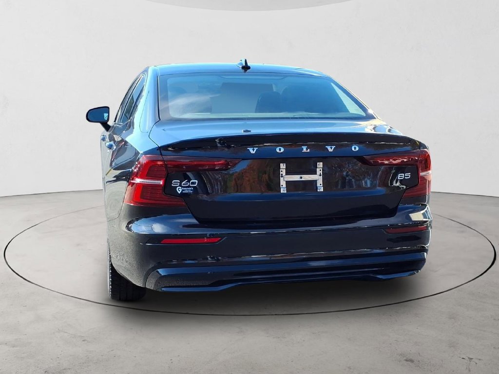Used 2024 Volvo S60 B5 Core w/ Climate Package FWD image 6