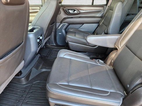 Used 2021 GMC Yukon Denali w/ Denali Premium Package AWD/4WD image 26