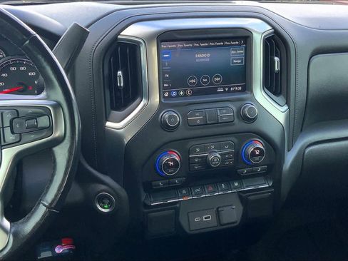 Used 2021 Chevrolet Silverado 1500 LT image 7