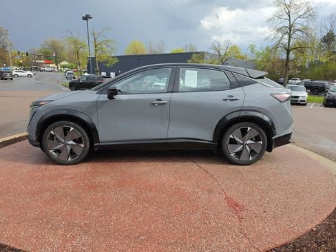 Used 2024 Nissan Ariya AWD image 2