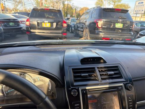 Used 2012 Toyota Camry SE FWD image 22