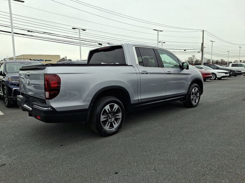 Used 2017 Honda Ridgeline RTL-T image 6