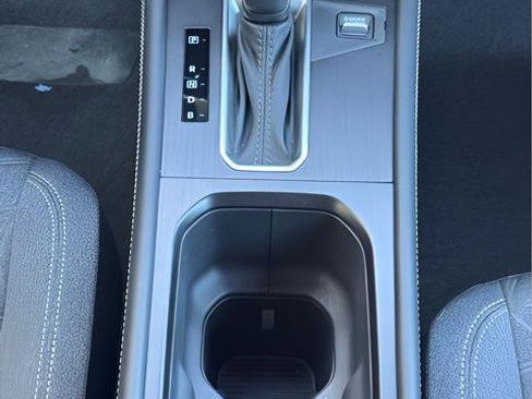 Certified 2025 Nissan Kicks SV image 12