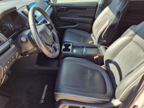 Used 2023 Honda Odyssey Elite image 13