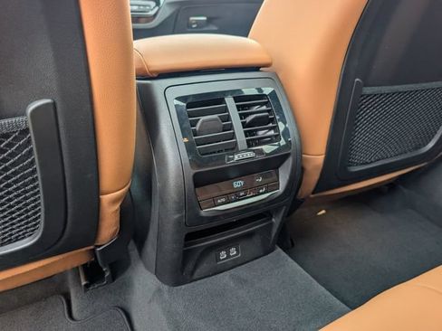 Used 2024 BMW X3 sDrive30i w/ Convenience Package RWD image 29