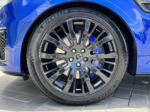 Used 2016 Land Rover Range Rover Sport Supercharged AWD/4WD image 9