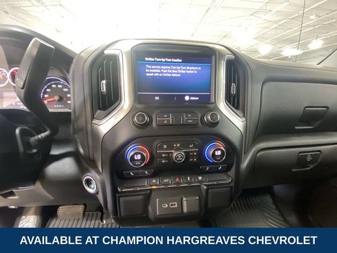 Used 2021 Chevrolet Silverado 1500 LT AWD/4WD image 18