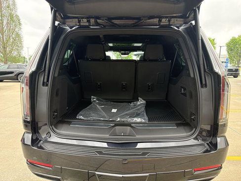 New 2026 Cadillac Escalade ESV Sport image 22