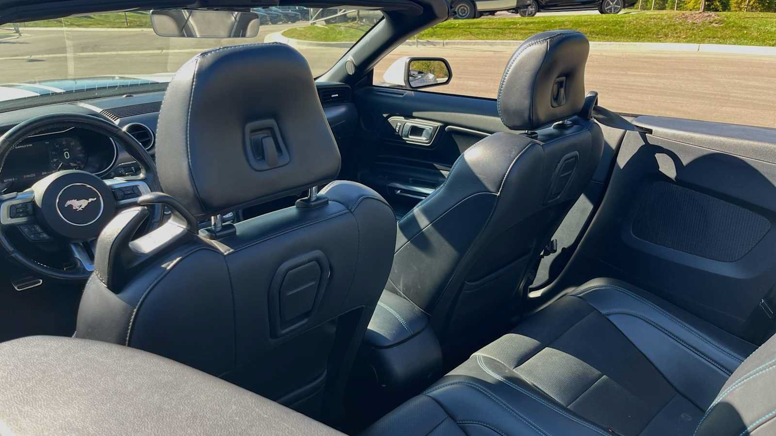 Used 2019 Ford Mustang GT Premium w/ Equipment Group 401A RWD image 30