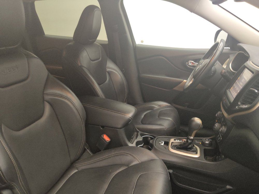 Used 2018 Jeep Cherokee Limited AWD/4WD image 21