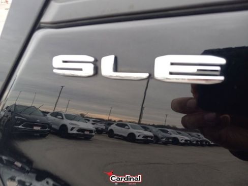 Used 2022 GMC Terrain SLE w/ Fleet Convenience Package image 4