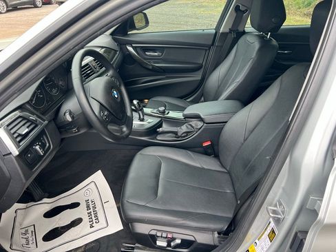 Used 2018 BMW 320i xDrive Sedan image 10