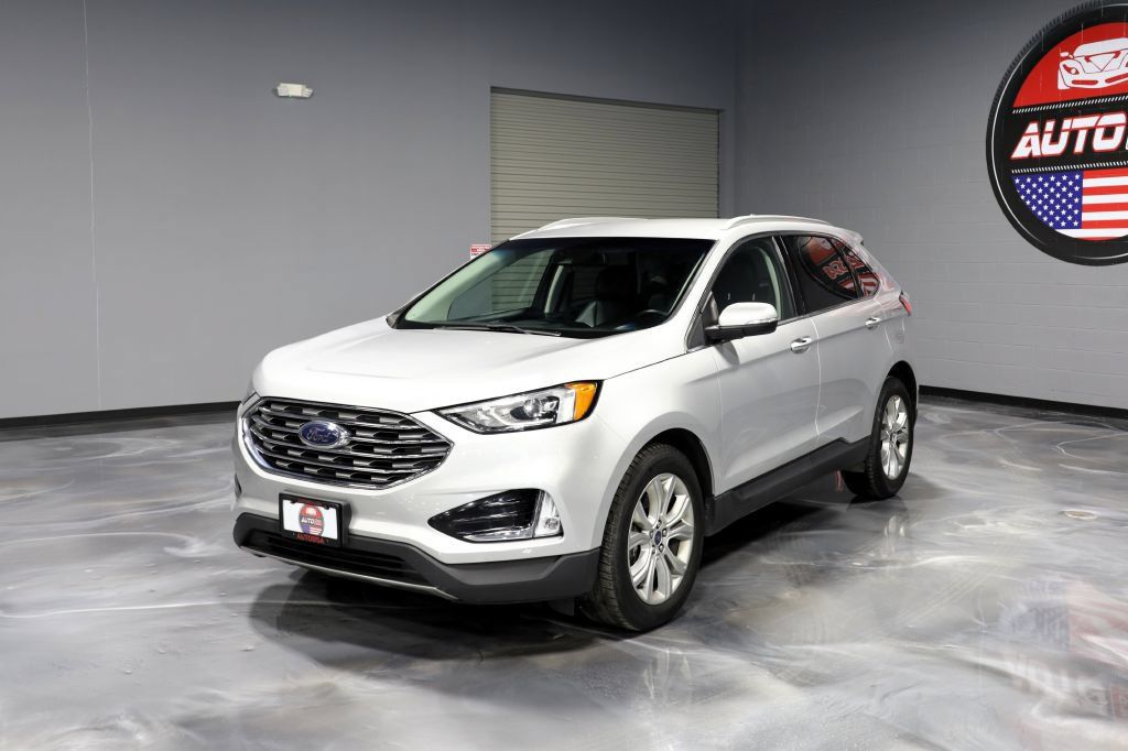Used 2019 Ford Edge Titanium AWD/4WD image 3
