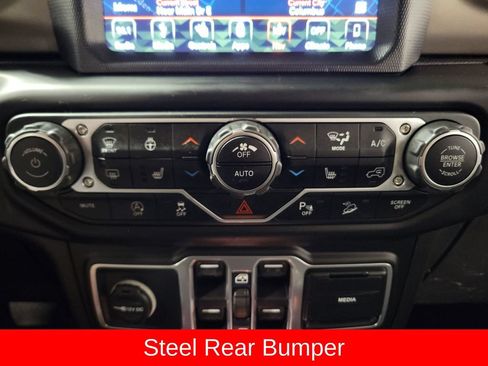 Used 2018 Jeep Wrangler Unlimited Rubicon w/ Dual Top Group AWD/4WD image 20