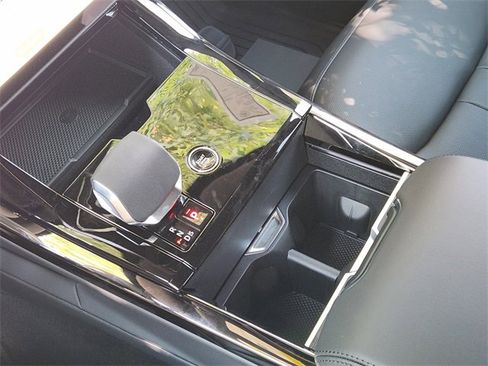 New 2025 Land Rover Range Rover Sport Dynamic SE image 13