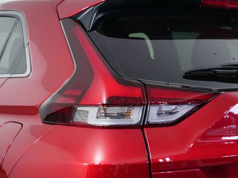 Used 2023 Mitsubishi Eclipse Cross LE AWD/4WD image 12