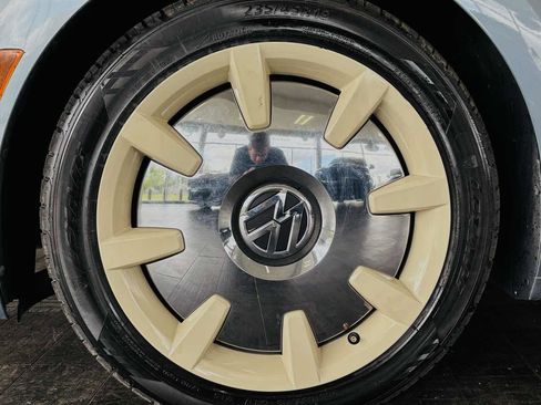 Used 2019 Volkswagen Beetle 2.0T Final Edition SEL FWD image 21
