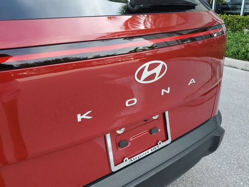 Used 2024 Hyundai Kona SEL FWD image 7