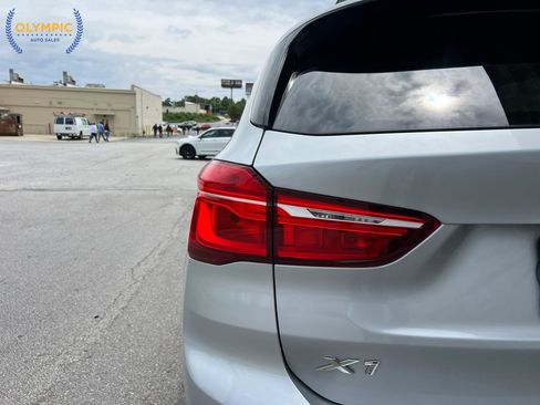 Used 2018 BMW X1 sDrive28i w/ Convenience Package FWD image 16