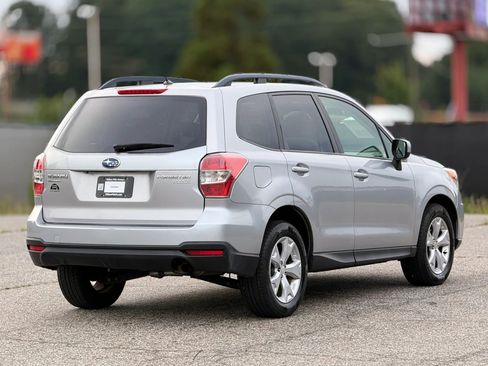 Used 2015 Subaru Forester 2.5i Premium w/ All-Weather Package AWD/4WD image 9