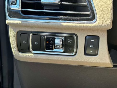Used 2024 Lincoln Navigator L Reserve AWD/4WD image 26