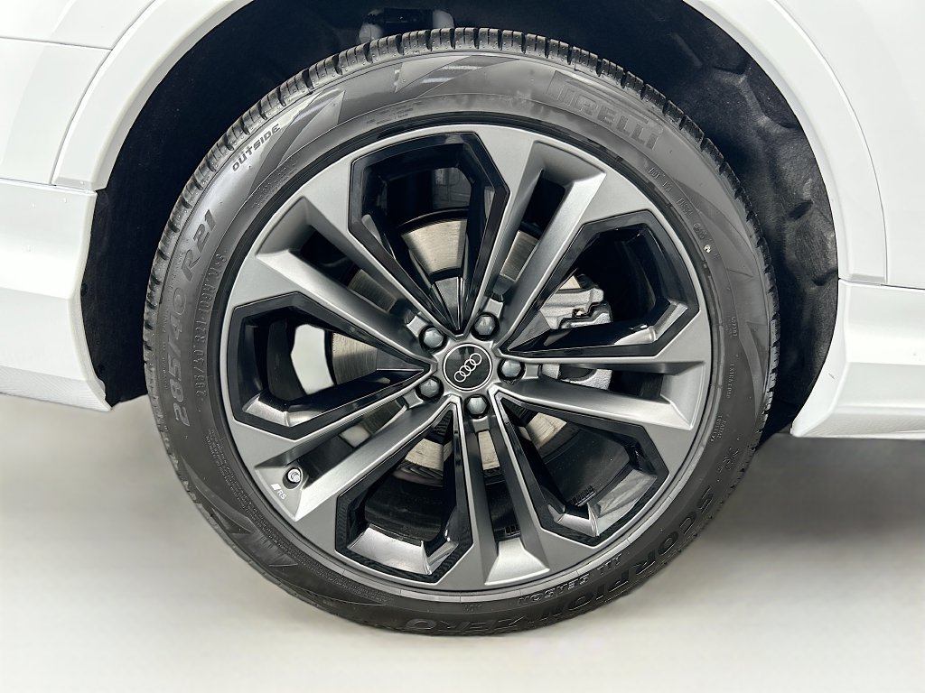 Used 2026 Audi Q7 3.0T Premium Plus AWD/4WD image 34