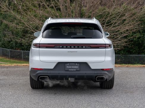 Certified 2024 Porsche Cayenne image 6