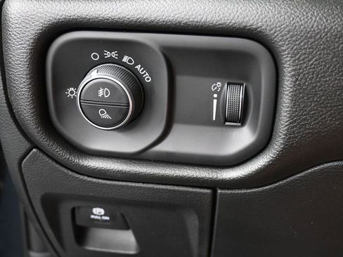 New 2026 RAM 1500 Express AWD/4WD image 26