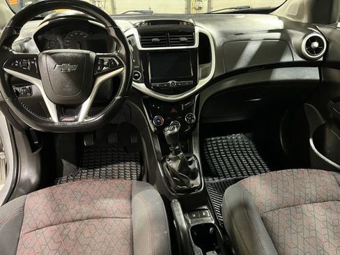 Used 2018 Chevrolet Sonic LT w/ Convenience Package image 15